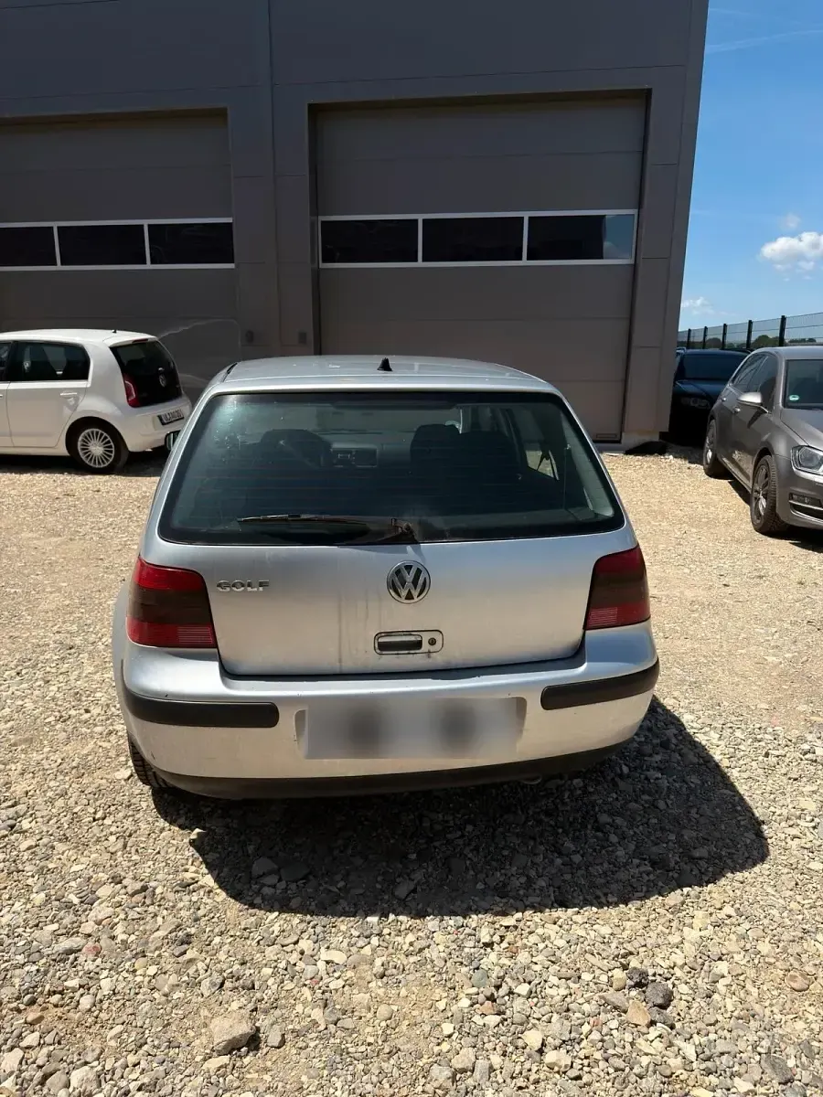 Gebraucht VW Golf IV 75 PS (55 kW) 2002 Silber Kleinwagen
