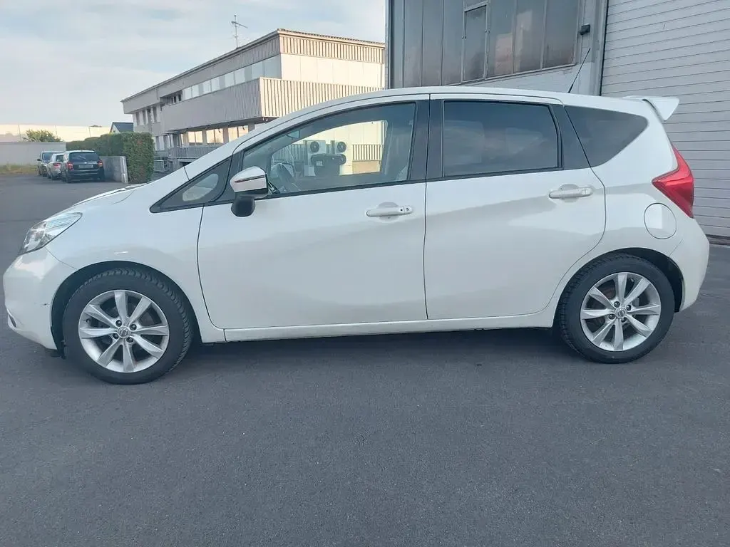 Gebraucht Nissan Note Acenta+ 90 PS (66 kW) 2016 Weiß Kleinwagen