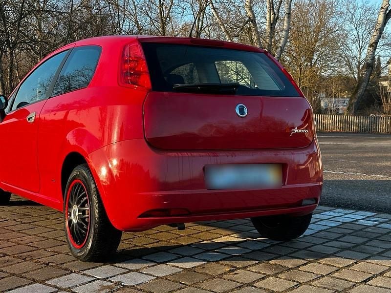 Gebraucht Fiat Punto 75 PS (55 kW) 2009 Rot Kleinwagen
