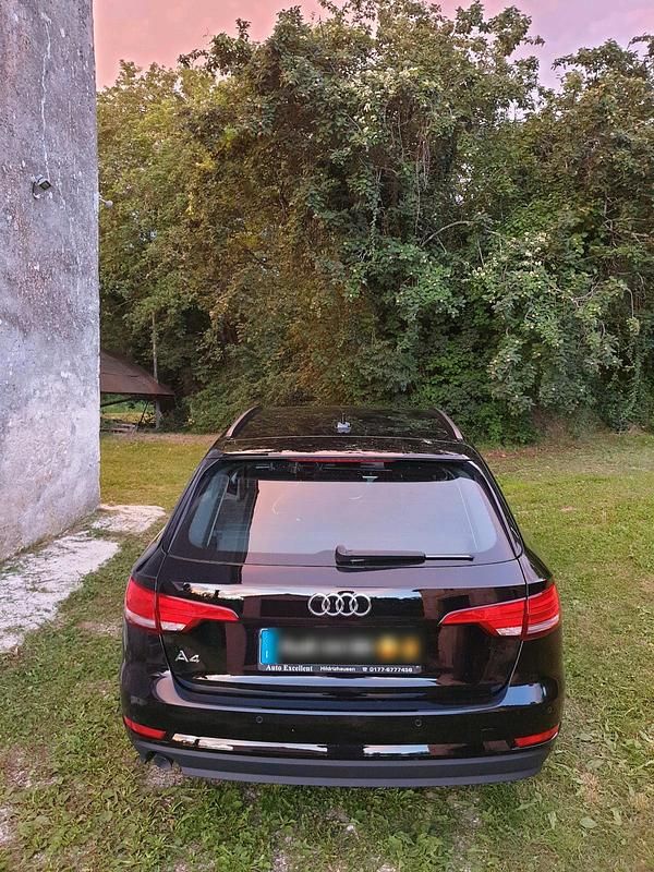 Gebraucht Audi A4 Design 150 PS (110 kW) 2015 Schwarz Kombi