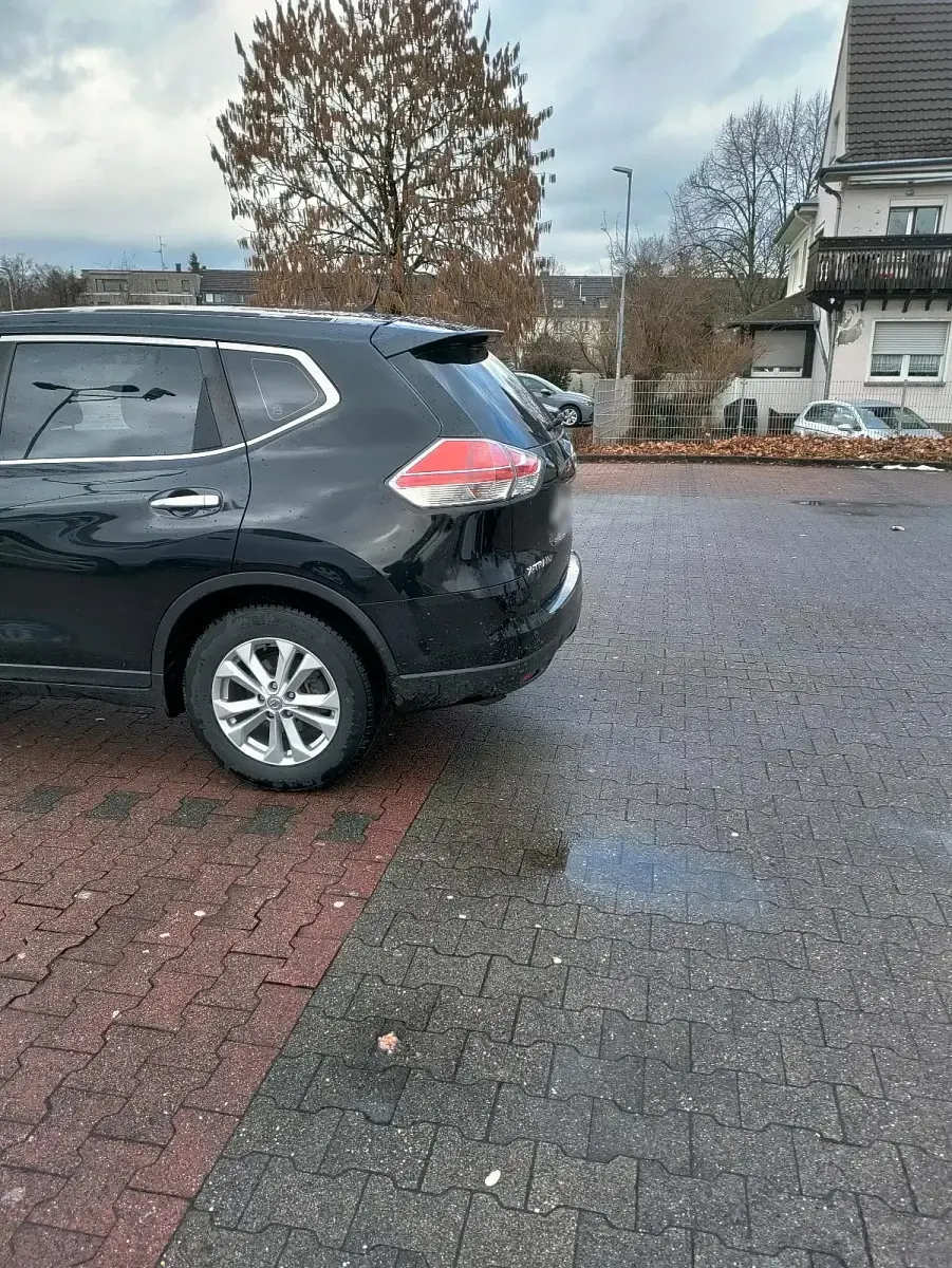 Gebraucht Nissan X-Trail 163 PS (119 kW) 2016 Schwarz SUV