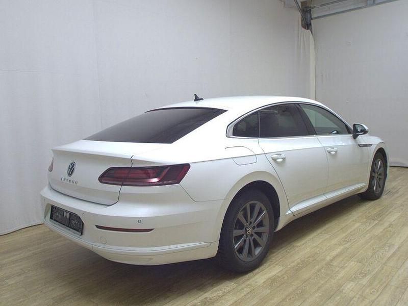 Gebraucht VW Arteon 150 PS (110 kW) 2022 Weiss Limousine