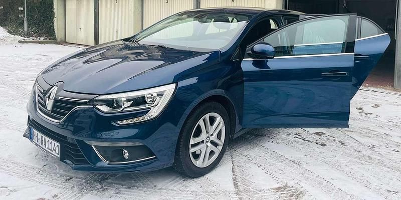 Gebraucht Renault Mégane IV Experience 132 PS (97 kW) 2016 Kleinwagen
