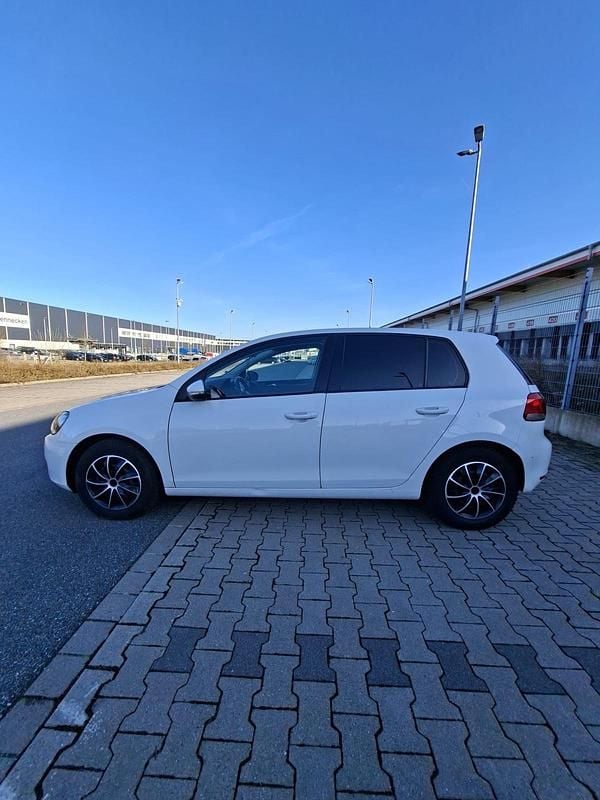 Gebraucht VW Golf V 122 PS (89 kW) 2009 Weiß Kombi