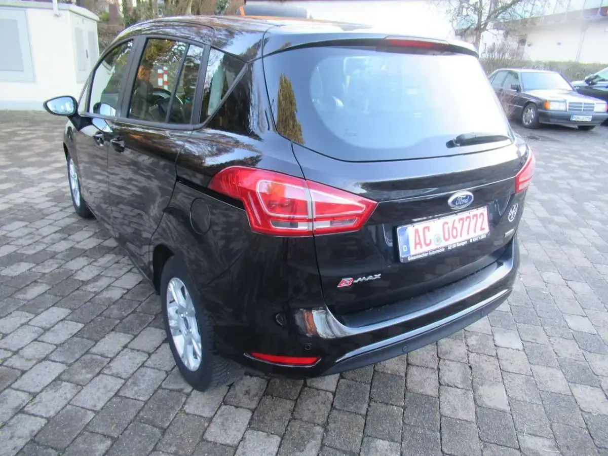 Gebraucht Ford B-MAX Titanium 101 PS (74 kW) 2014 Schwarz Van / Kleinbus