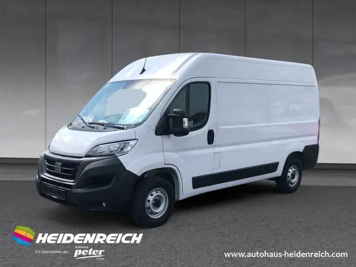 Weiß Gebraucht 2023 Fiat Ducato Van | 31.989 € (Fairer Preis) - Bild 1/2