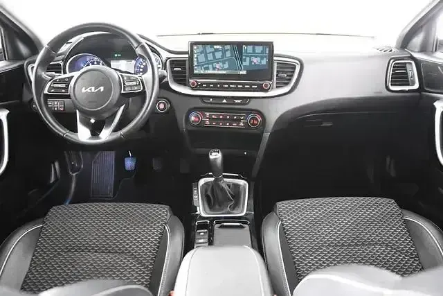 Gebraucht Kia XCeed 120 PS (88 kW) 2022 Grau SUV
