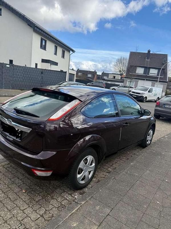 Gebraucht Ford Focus Ambiente 101 PS (74 kW) 2008 Limousine