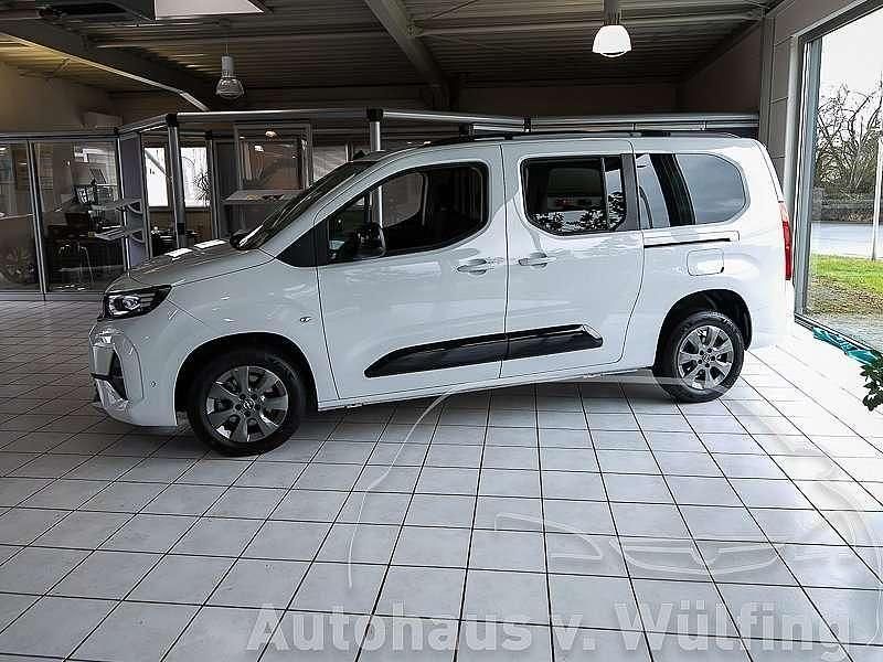 Gebraucht Opel Combo GS Line 131 PS (96 kW) 2024 Weiß Van / Kleinbus