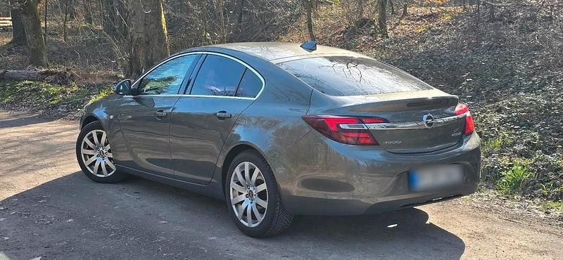 Gebraucht Opel Insignia 136 PS (100 kW) 2016 Grau Limousine