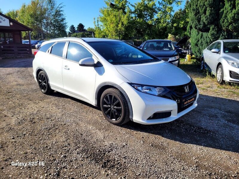 Weiß Gebraucht 2014 Honda Civic Sport Kombi | 8.990 € (Fairer Preis) - Bild 1/4