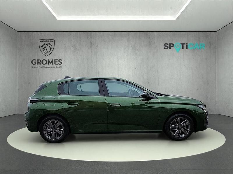 Gebraucht Peugeot 308 Active 131 PS (96 kW) 2023 Grün Limousine