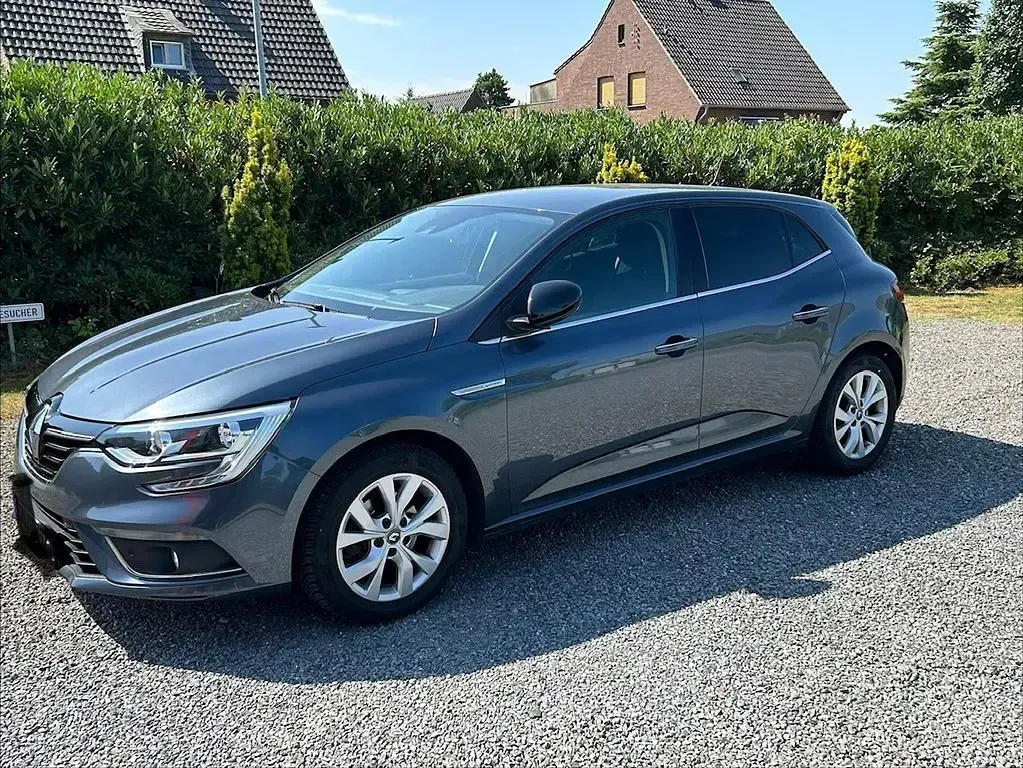 Gebraucht Renault Mégane LIMITED 140 PS (102 kW) 2020 Grau Limousine