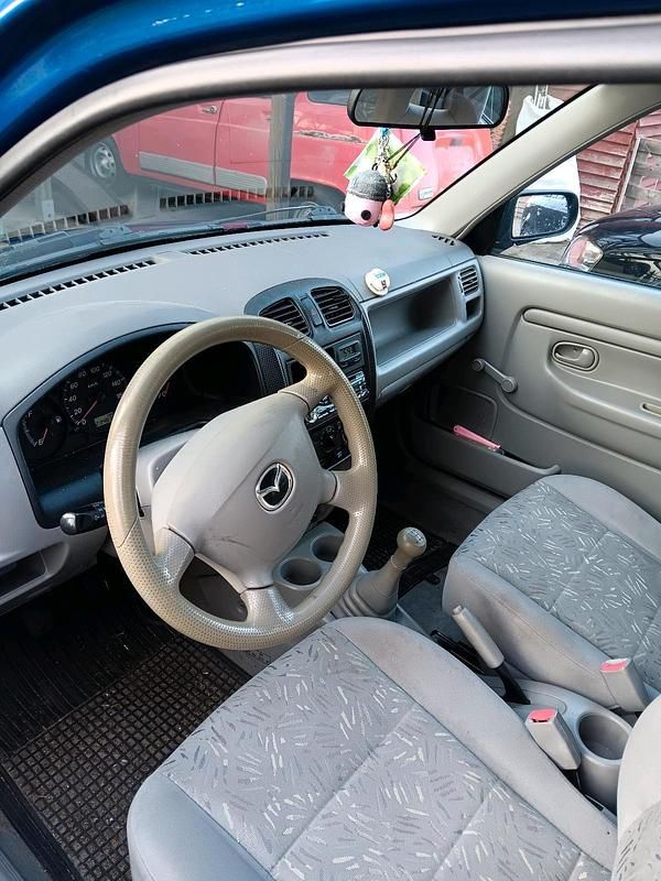 Gebraucht Mazda Demio 46 PS (33 kW) 2000 Blau Kleinwagen