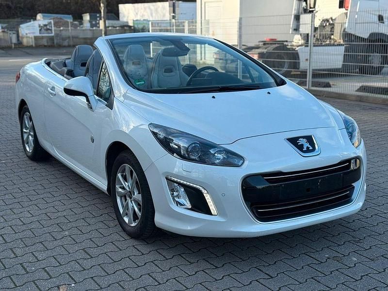 Gebraucht Peugeot 308 CC Roland Garros 156 PS (114 kW) 2012 Weiß Cabrio