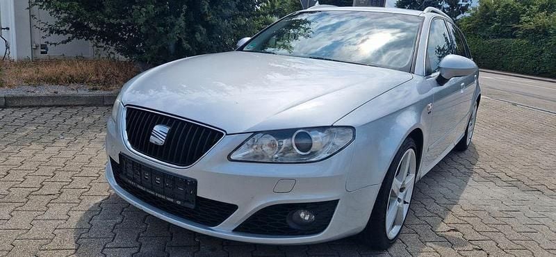 Silber Gebraucht 2011 Seat Exeo Sport Limousine | 6.990 € (Teuer) - Bild 1/4