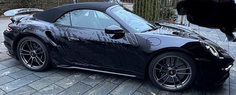 Schwarz Gebraucht 2022 Porsche 992 Cabrio | 238.500 € (Etwas zu teuer) - Bild 1/4