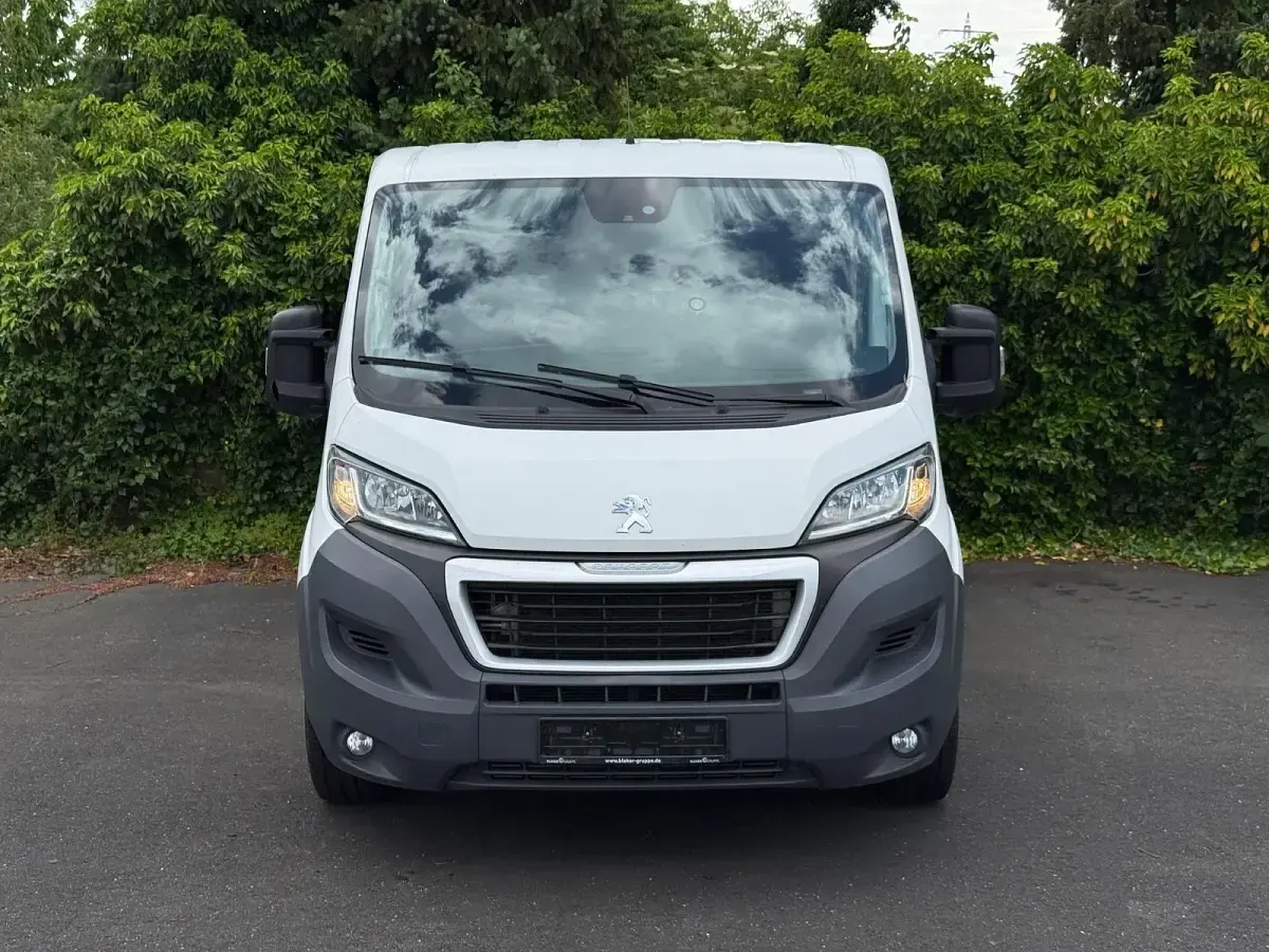 Gebraucht Peugeot Boxer Premium 120 PS (88 kW) 2019 Weiß Van