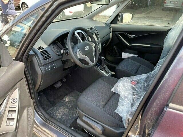 Gebraucht Hyundai ix20 125 PS (91 kW) 2019 Grau metallic Kleinwagen