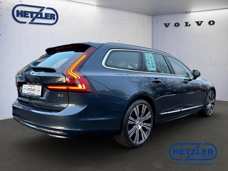 Gebraucht Volvo V90 Plus 197 PS (144 kW) 2024 Blau Kombi