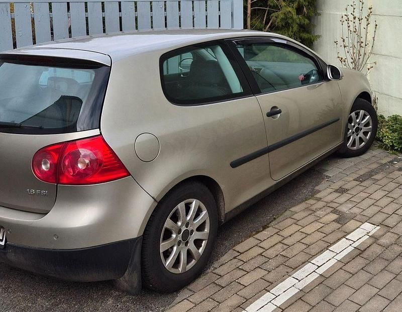 Gebraucht VW Golf IV 116 PS (85 kW) 2004 Gold Limousine