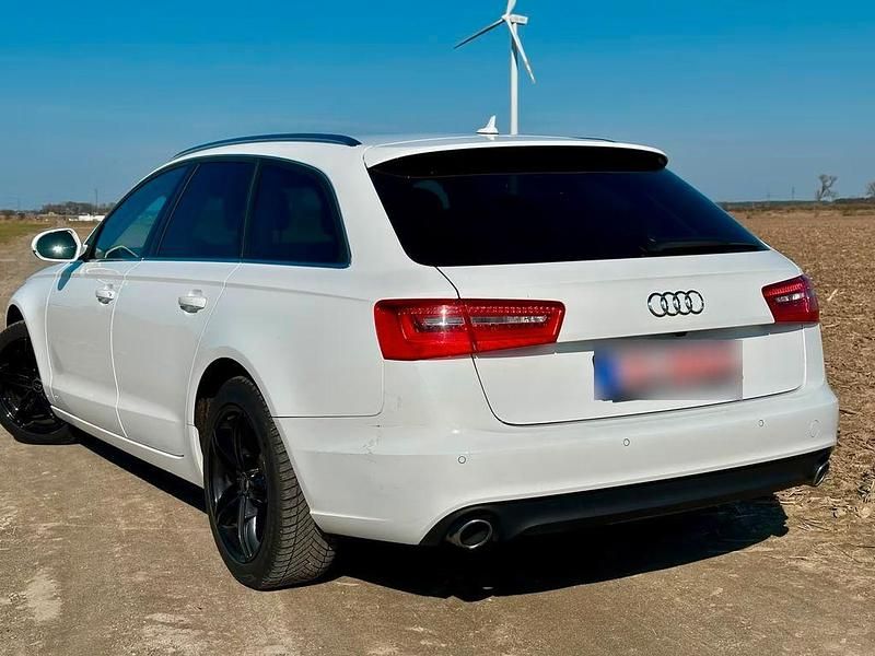 Gebraucht Audi A6 Ambiente 204 PS (150 kW) 2013 Weiß Kombi