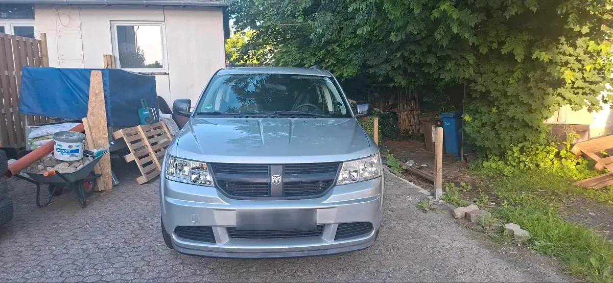 Gebraucht Dodge Journey 174 PS (127 kW) 2010 Silber SUV