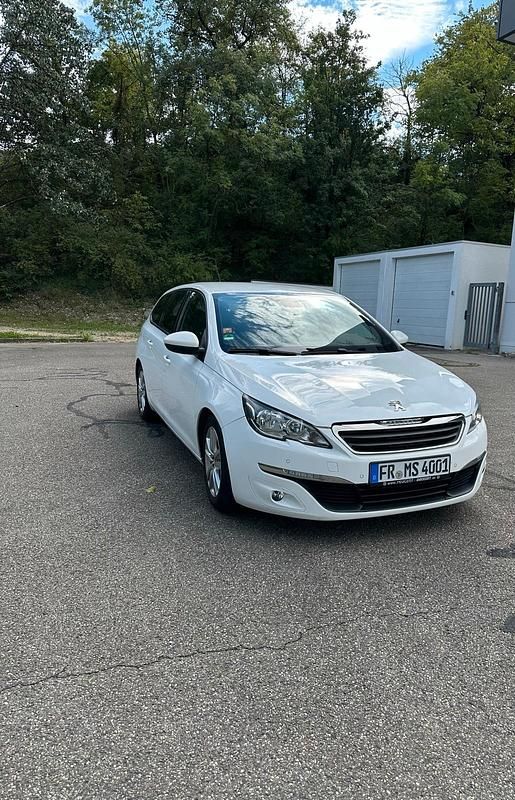 Weiß Gebraucht 2014 Peugeot 308 Kombi | 7.500 € (Teuer) - Bild 1/4