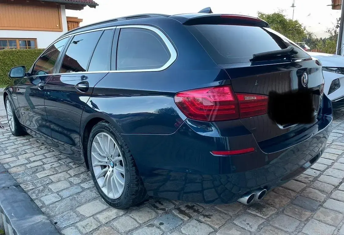 Gebraucht BMW 520 184 PS (135 kW) 2014 Blau Kombi