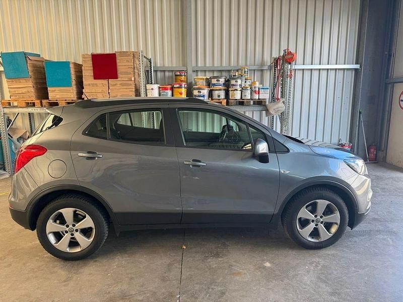 Grau Gebraucht 2017 Opel Mokka X Color Innovation SUV | 11.500 € (Fairer Preis) - Bild 1/4
