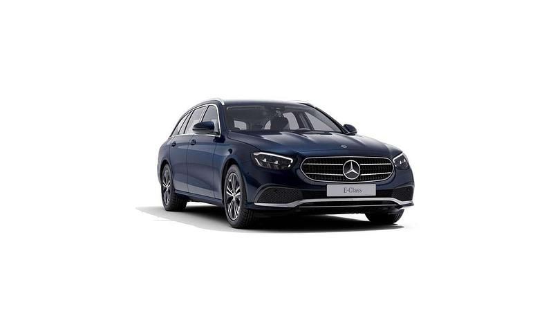 Nautikblaumetallic Gebraucht 2022 Mercedes E220 Avantgarde Kombi | 35.770 € (Fairer Preis) - Bild 1/4