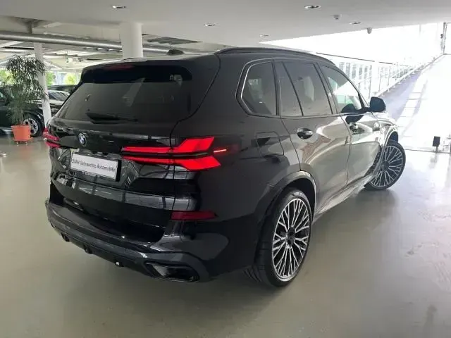 Gebraucht BMW X5 Performance 286 PS (210 kW) 2024 Schwarz SUV