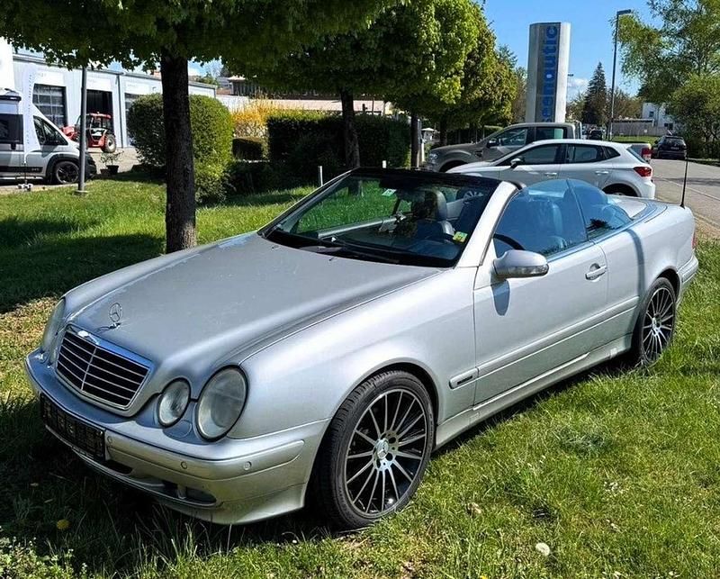 Gebraucht Mercedes CLK320 Avantgarde 218 PS (160 kW) 2003 Silber Cabrio