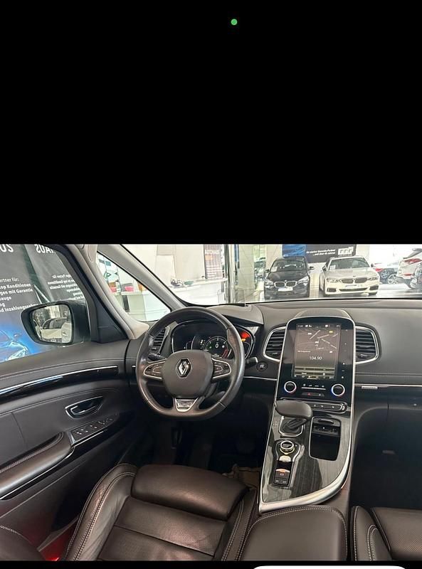 Gebraucht Renault Espace Initiale Paris 160 PS (117 kW) 2016 Silber Van / Kleinbus