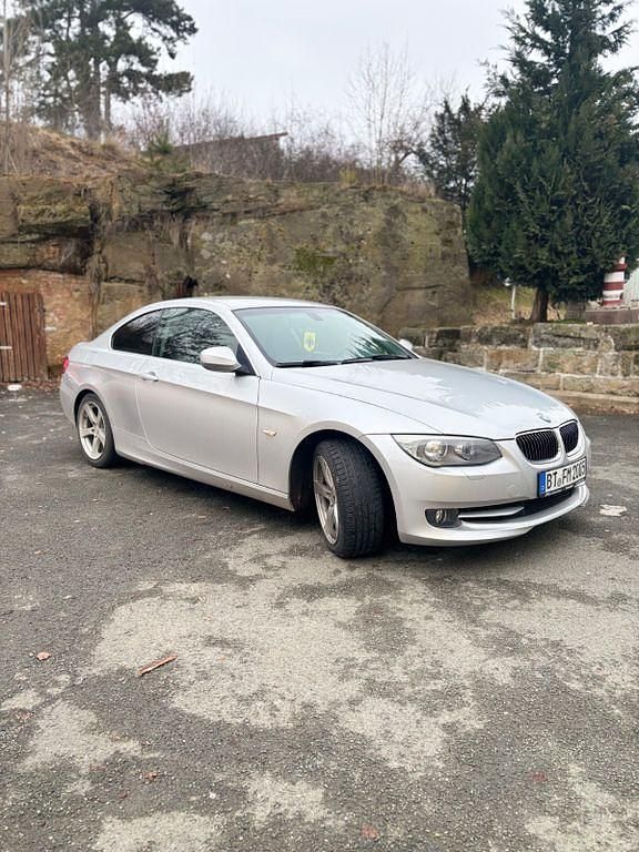 Gebraucht BMW 325 M Sport 218 PS (160 kW) 2011 Coupé