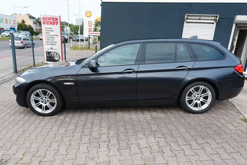 Gebraucht BMW 535 Comfort Edition 313 PS (230 kW) 2013 Grau Kombi