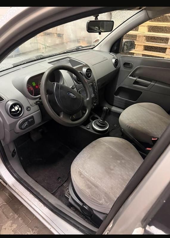 Gebraucht Ford Fusion 80 PS (58 kW) 2005 Silber Kleinwagen