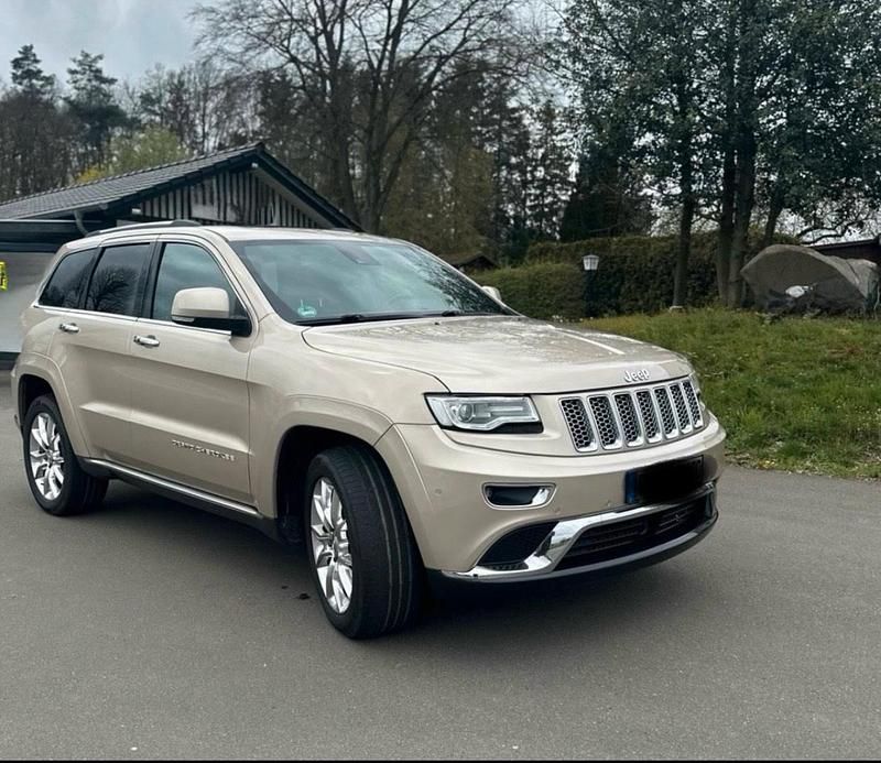 Gebraucht Jeep Grand Cherokee Summit 250 PS (183 kW) 2013 Gold SUV