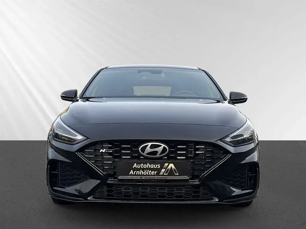 Gebraucht Hyundai i30 Advantage 140 PS (102 kW) 2025 Schwarz Kombi