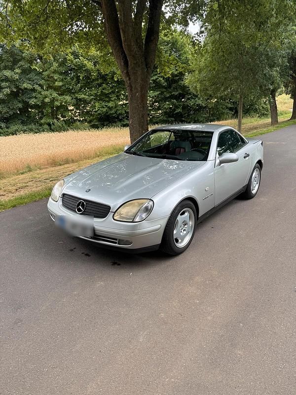 Silber Gebraucht 1998 Mercedes SLK230 Cabrio | 5.000 € - Bild 1/4