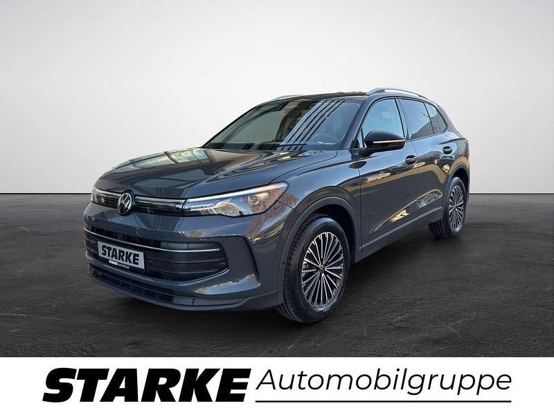 Neu VW Tiguan 150 PS (110 kW) 2025 Grau SUV