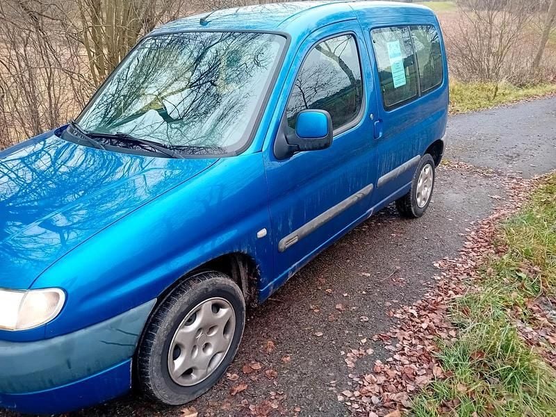 Blau Gebraucht 2000 Citroën Berlingo Van / Kleinbus | 990 € - Bild 1/4
