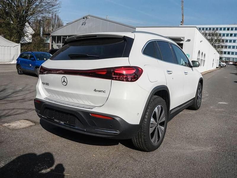 Gebraucht Mercedes EQA350 Advanced Plus 214 kW (292 PS) 2024 Weiß SUV