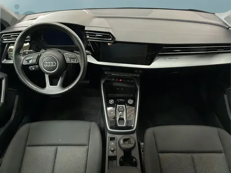 Gebraucht Audi A3 Sportback 150 PS (110 kW) 2024 Schwarz Kleinwagen