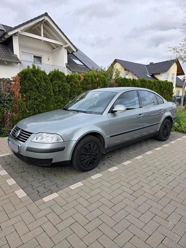 Usata VW Passat 101 CV (74 kW) 2004 Andere farben Berlina