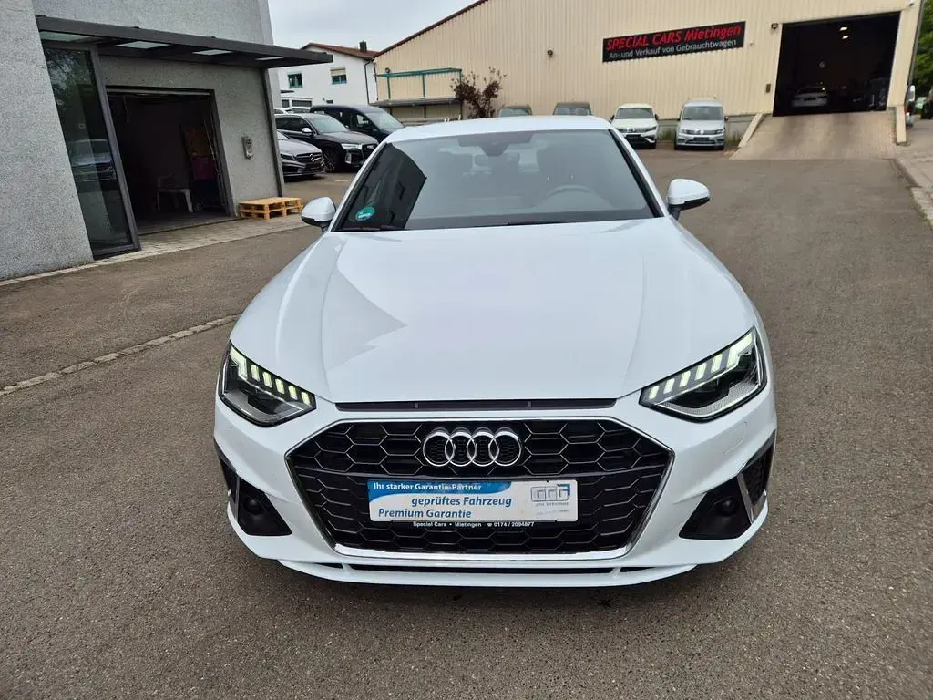 Gebraucht Audi A4 S-Line 163 PS (119 kW) 2024 Weiß Limousine