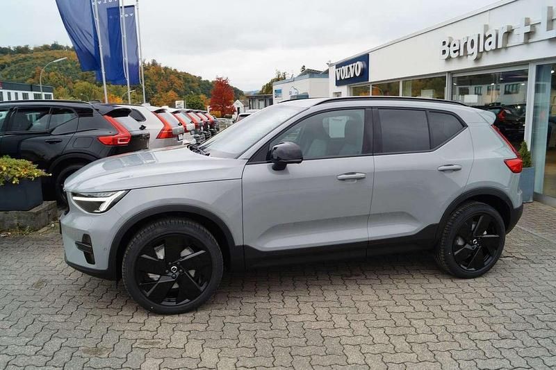 Gebraucht Volvo XC40 Plus 163 PS (119 kW) 2025 Grau SUV