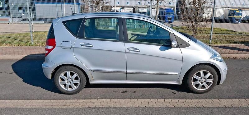 Gebraucht Mercedes A170 115 PS (84 kW) 2005 Silber Kleinwagen