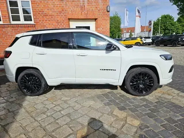 Gebraucht Jeep Compass Altitude 131 PS (96 kW) 2023 Weiß SUV