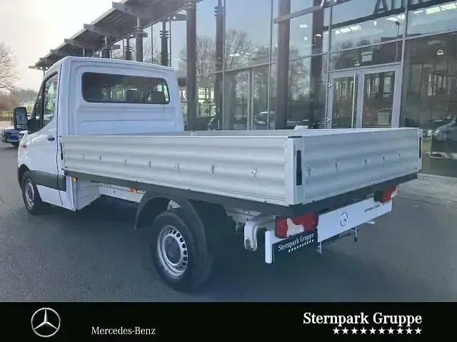 Używany Mercedes Sprinter 170 KM (125 kW) 2024 Biały Van